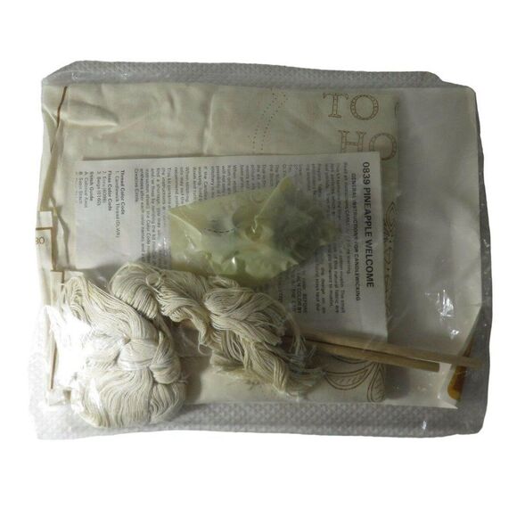 Vintage 80s Creative Circle Pineapple Welcome Sign Hanging Wicking 0839 - Picture 2 of 6